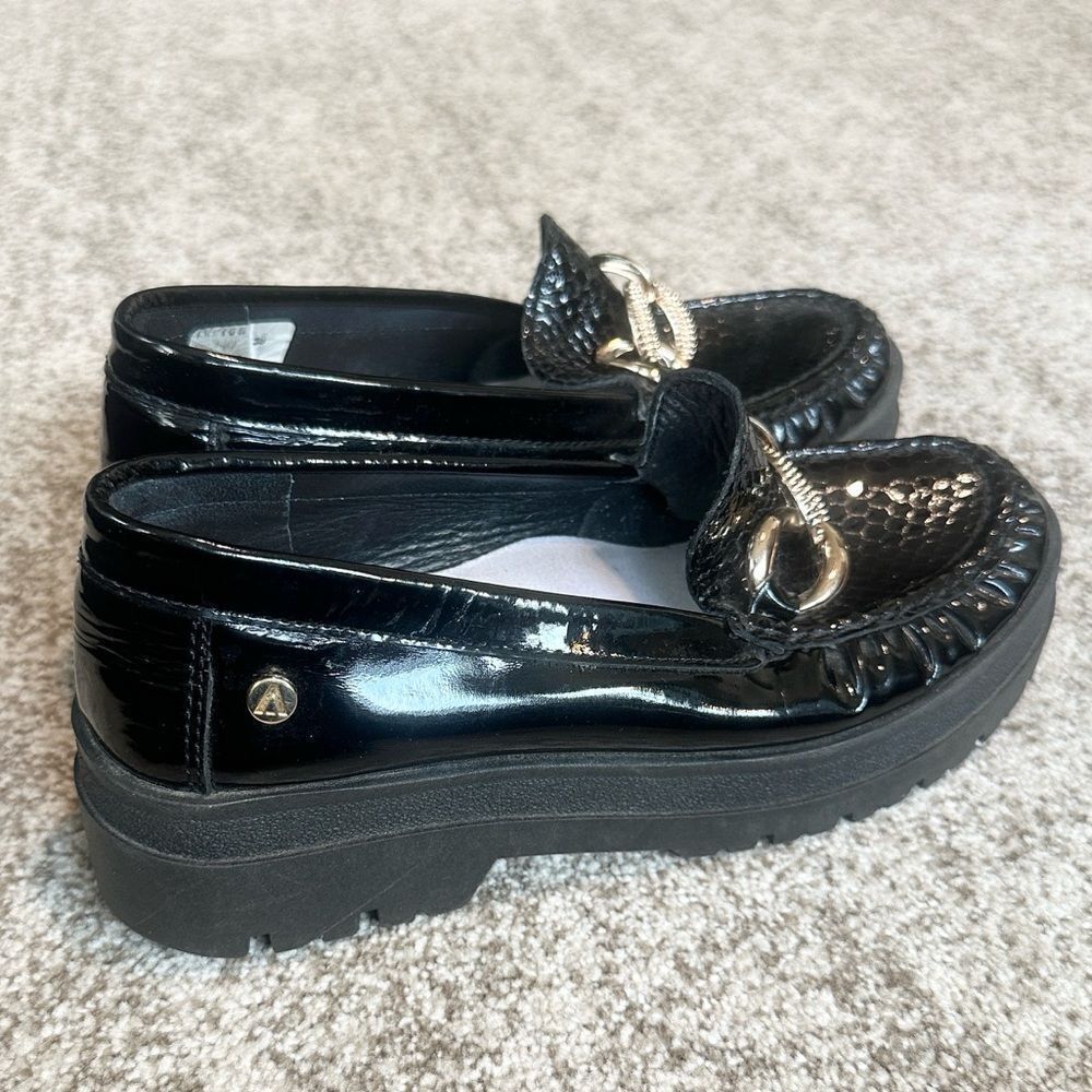 Patricia Patent Leather Loafer Shoes 38=8.5